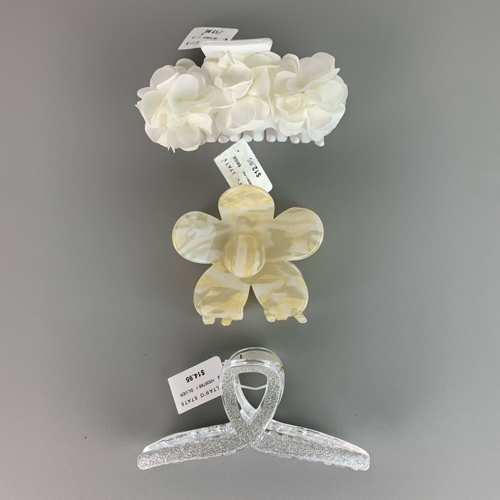 New NWT Altar’d State set of 3 hair clip hair claw hair accessories flower